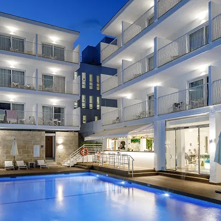 Hotel Tora 3*