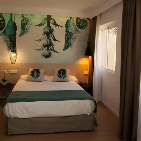 Tora Hotel 3*